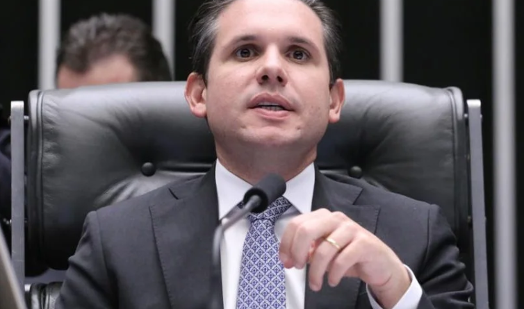 Comissão especial que irá discutir fim da escala 6x1 depende de ato de Hugo Motta Foto : Kayo Magalhães / Câmara dos Deputados