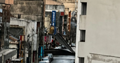 O vento causou destelhamentos em Santana do Livramento Foto : Redes Sociais/ Divulgação/ CP