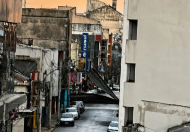 O vento causou destelhamentos em Santana do Livramento Foto : Redes Sociais/ Divulgação/ CP